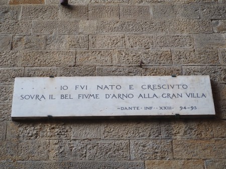 1-lapide-sulla-cosiddetta-casa-di-dante-via-dante-alighieri