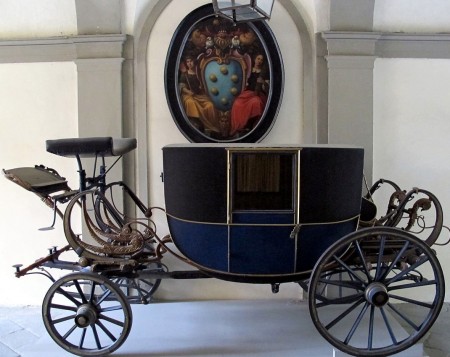 26-lucca-palazzo-mansi-carrozza-storica-